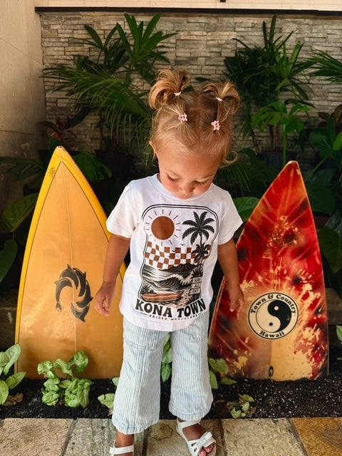 Kona Town Tee